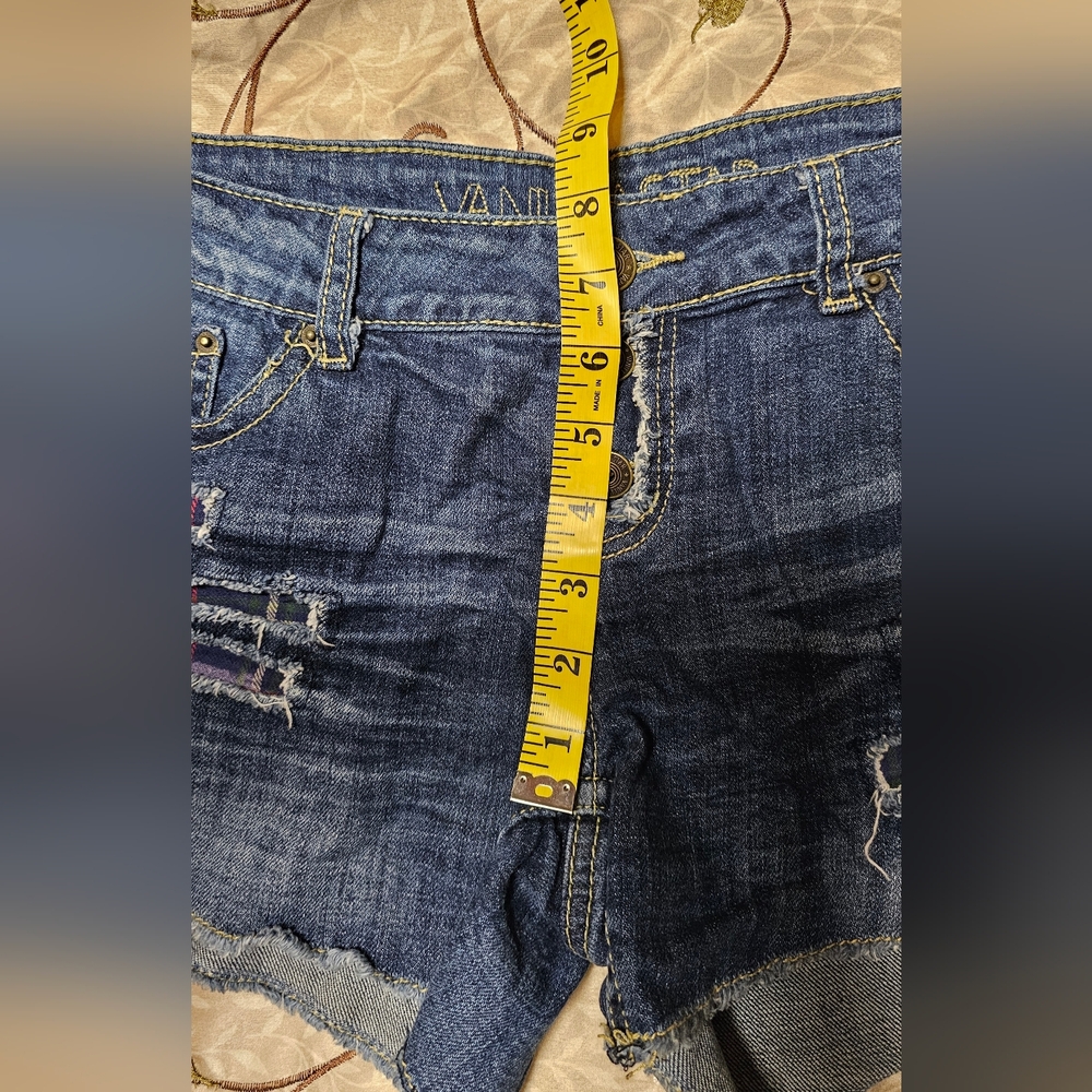 Vanilla Star Jean Denim Shorts Size 9 Distressed Plaid Patchwork Grunge … - Picture 5 of 8